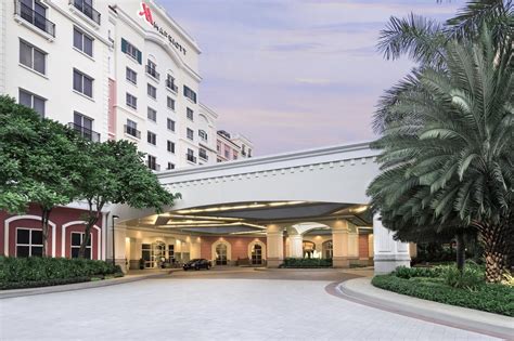 marriott hotel in manila airport.